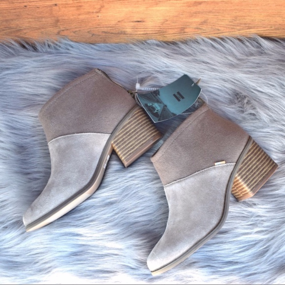 TOMS Lacy Booties